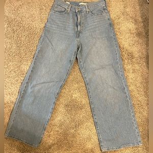 Levi’s High Waisted Straight Jeans